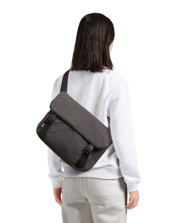 Bellroy Cinch 12 Koerierstas black - 51Dnspod | Smaakvolle damp – Verzendkosten vrij vanaf 40€