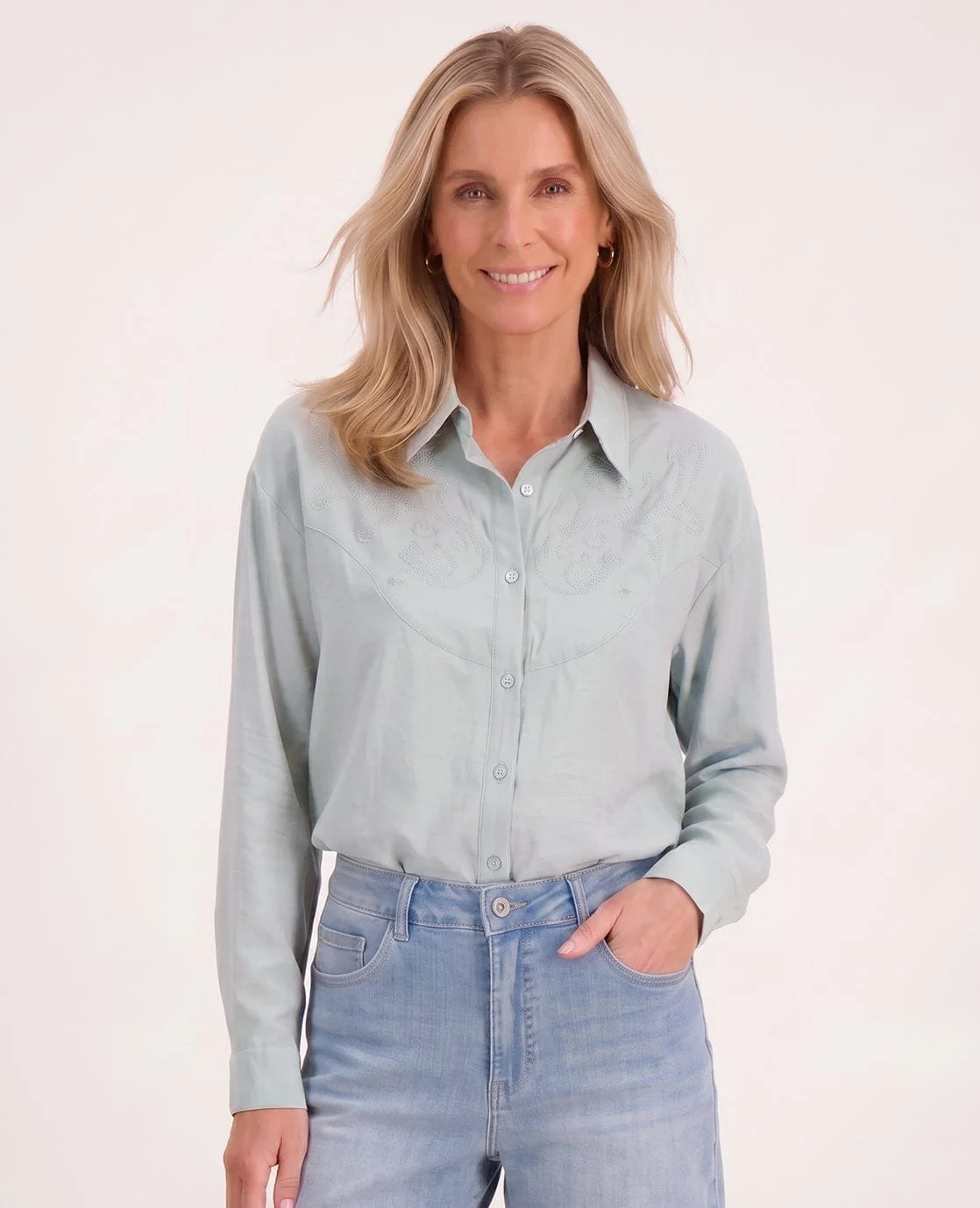 Blouse Sam | Soft Grey - 51Dnspod | Smaakvolle damp – Verzendkosten vrij vanaf 40€ Blouse Sam | Soft Grey - 51Dnspod | Smaakvolle damp – Verzendkosten vrij vanaf 40€