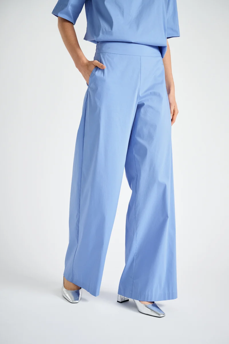 Broek Blauw Marie Mero ( Tr53L/149 ) - 51Dnspod | Smaakvolle damp – Verzendkosten vrij vanaf 40€ Broek Blauw Marie Mero ( Tr53L/149 ) - 51Dnspod | Smaakvolle damp – Verzendkosten vrij vanaf 40€