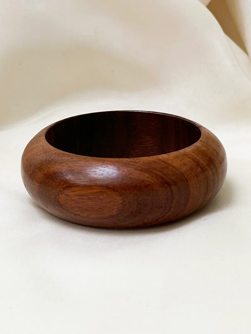Brede teak armband glans - 51Dnspod | Smaakvolle damp – Verzendkosten vrij vanaf 40€ Brede teak armband glans - 51Dnspod | Smaakvolle damp – Verzendkosten vrij vanaf 40€